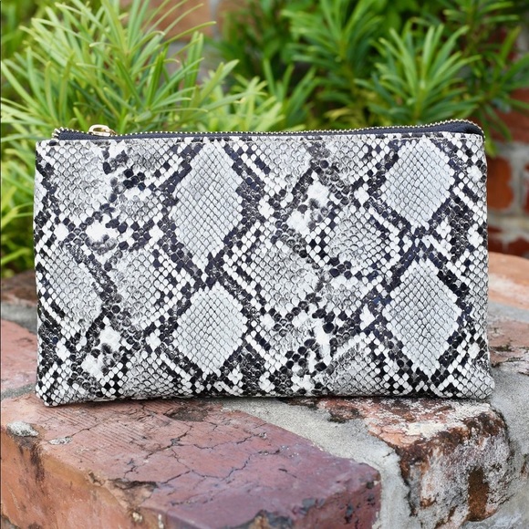 Boujee Boutique Handbags - Liz Custom Collection Crossbody Bag